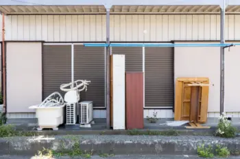 残置物撤去の費用は大家さんが払う？法的手続き・業者選び・トラブル回避を全解説