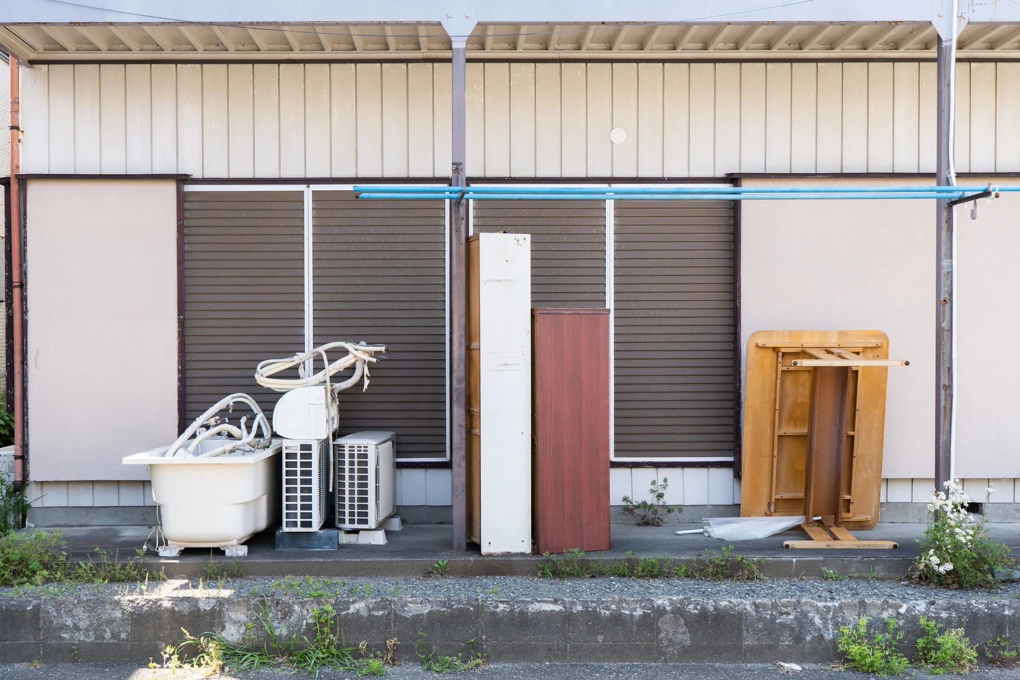残置物撤去の費用は大家さんが払う？法的手続き・業者選び・トラブル回避を全解説