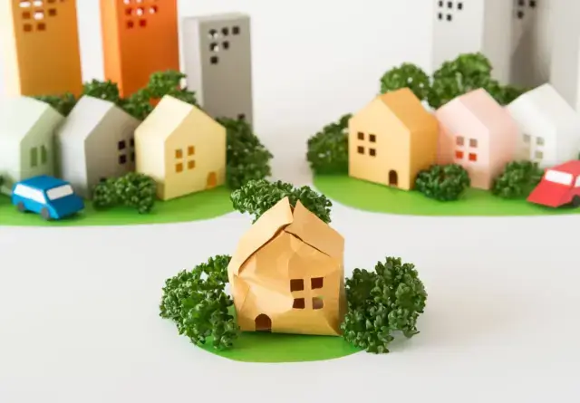 一軒家のゴミ屋敷片付けで起こり得る近隣・法的トラブルを避けるには？