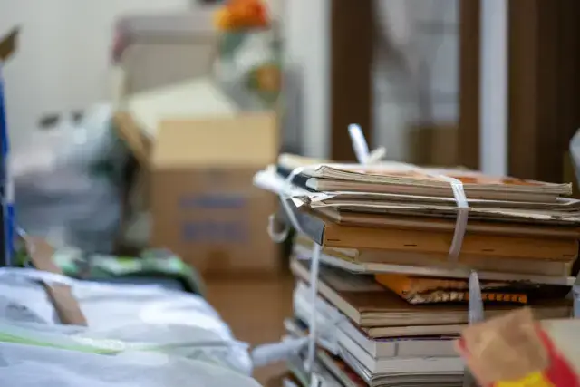 ゴミ屋敷の清掃費用はなぜ高額で一括払いが難しいの?