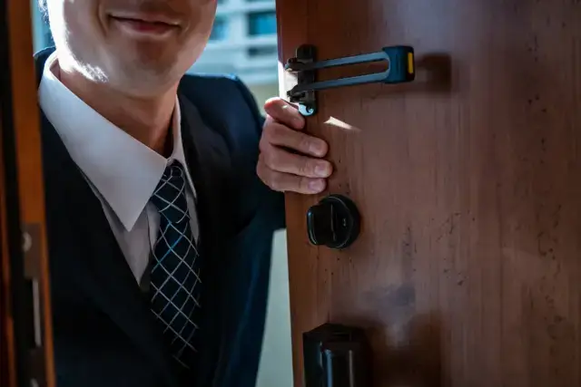 分割払いでゴミ屋敷清掃を依頼する際、悪徳業者や追加請求のトラブルを避ける注意点は?